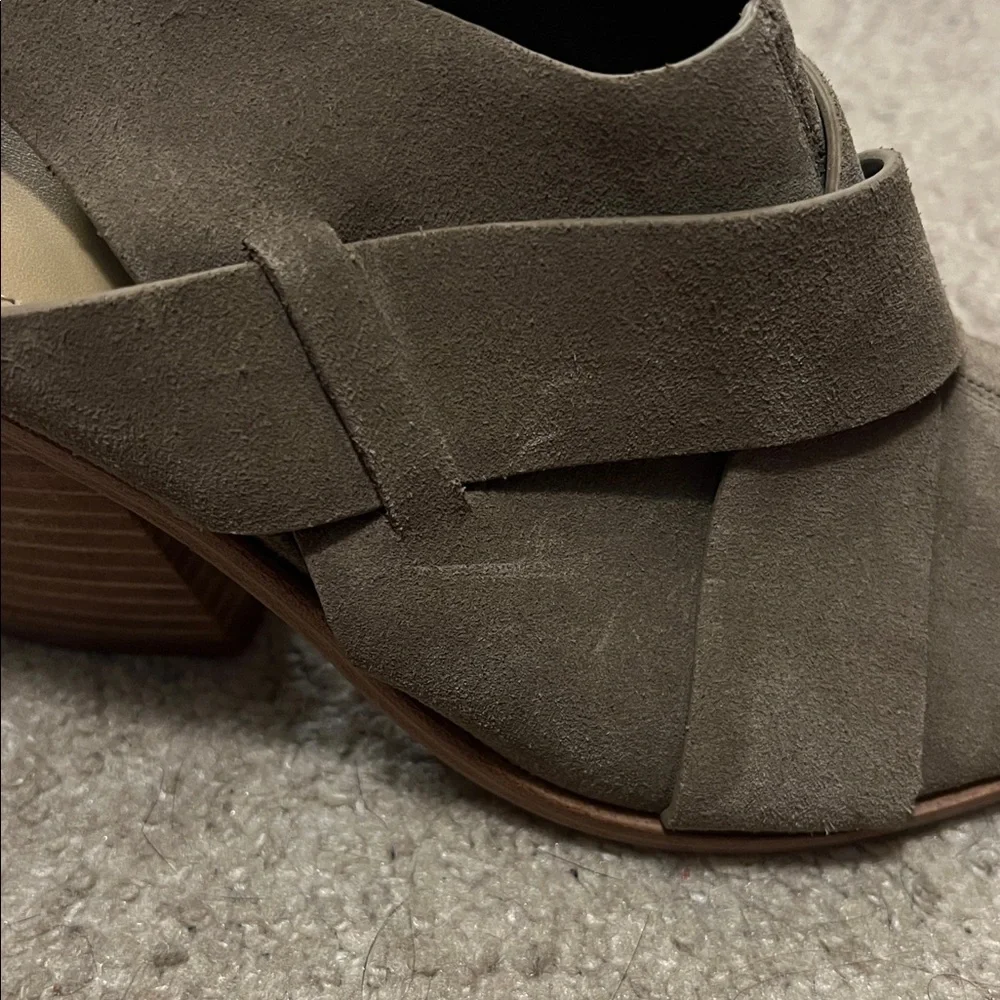 Marc Fisher LTD Valen Sandal TAUPE SUEDE size 6 - Picture 14 of 16